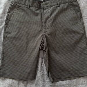 Greg Norman Collection Black/Dark Gray Patterned Golf Shorts